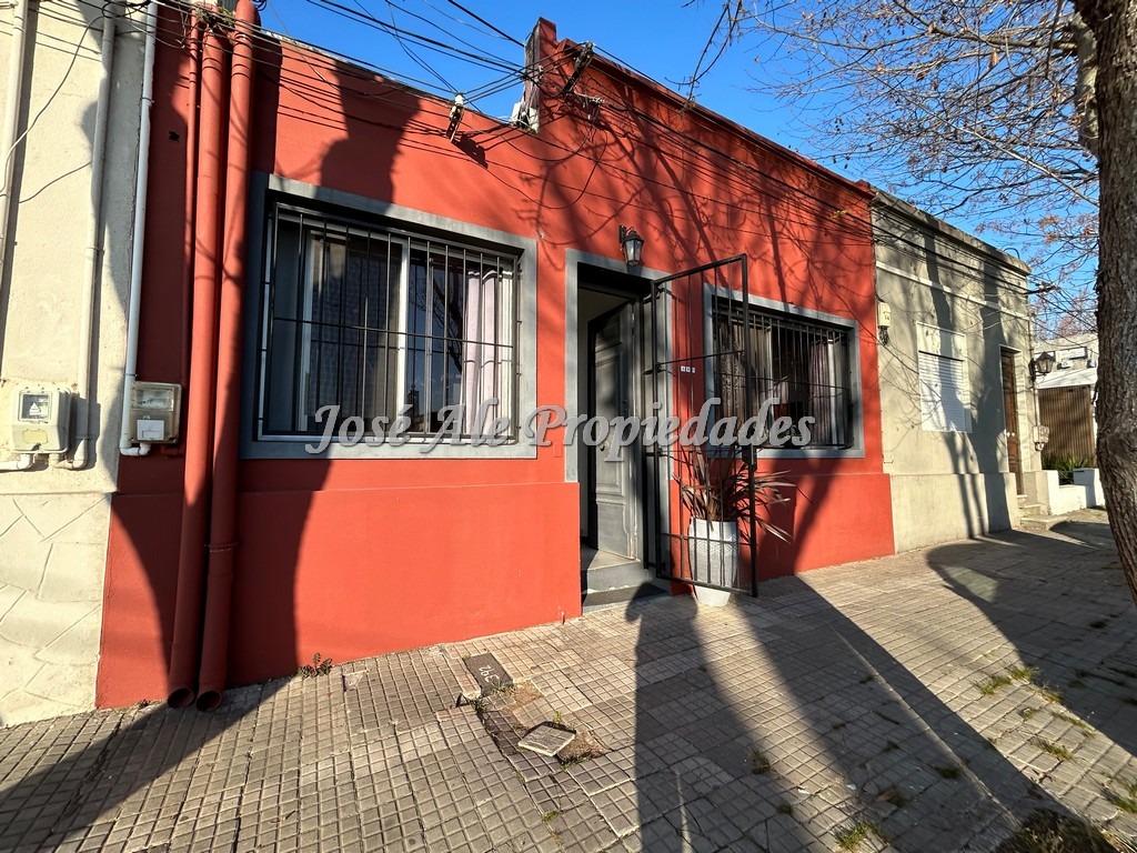 Imagen 1 de Posada en excelente ubicación, a pasos de la Rambla Costanera y a metros del centro de la ciudad de Colonia.