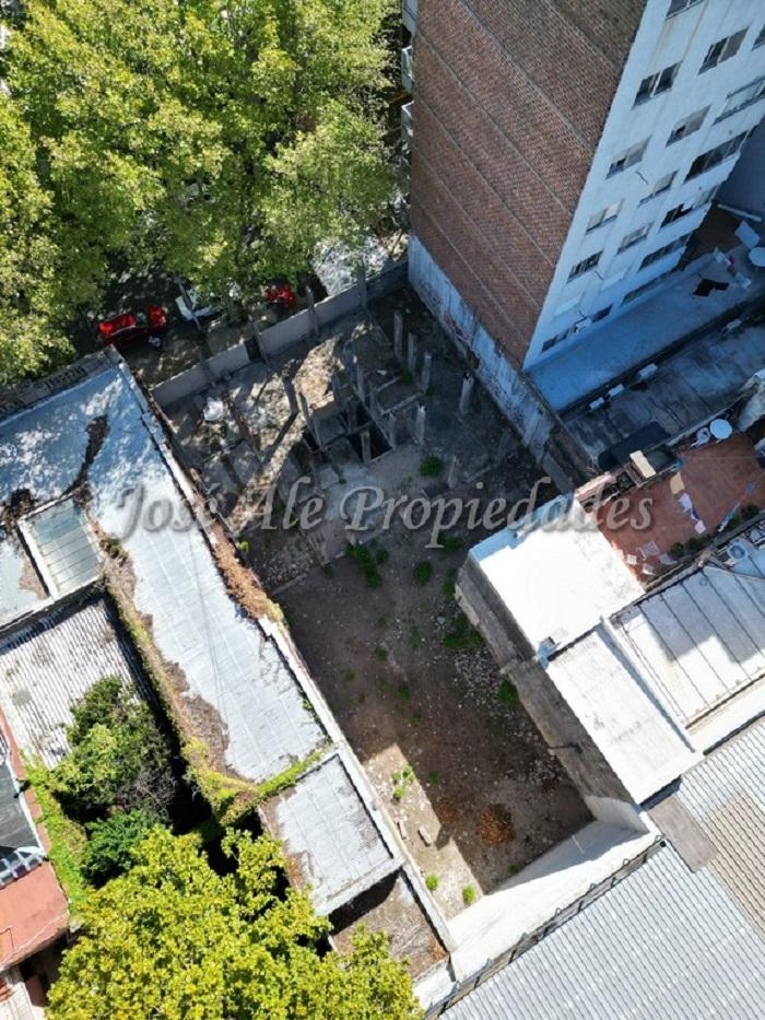 PARA INVERSORES  Único predio ubicado en el centro de la ciudad de Colonia del Sacramento.