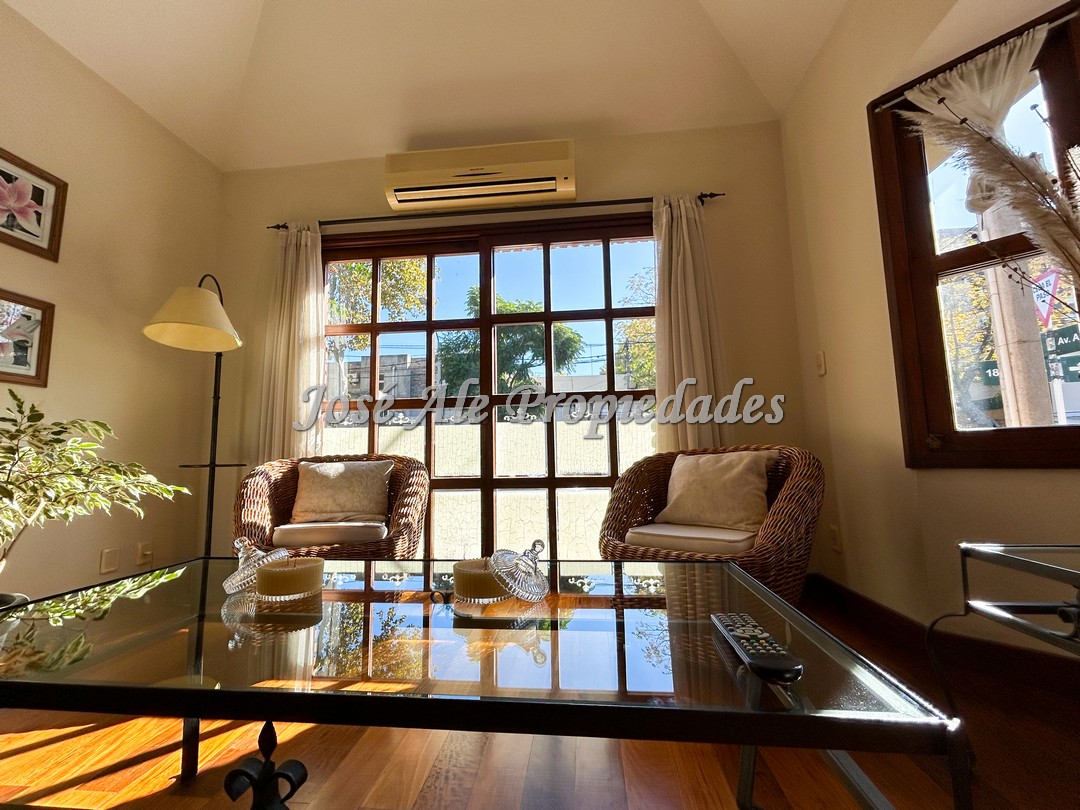 Imagen 10 de Hermoso hotel céntrico ubicado sobre avenida principal a 2 cuadras del Puerto Comercial y a 1 de la Terminal de Ómnibus.