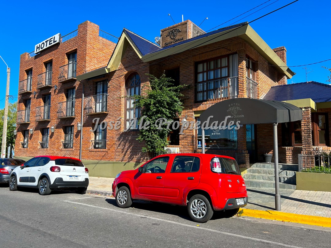 Imagen 3 de Hermoso hotel céntrico ubicado sobre avenida principal a 2 cuadras del Puerto Comercial y a 1 de la Terminal de Ómnibus.