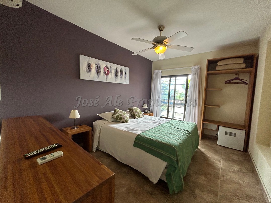 Imagen 5 de OPORTUNIDAD DE INVERSIÓN- Destacada posada con ambientes de estilo colonial en Colonia del Sacramento.