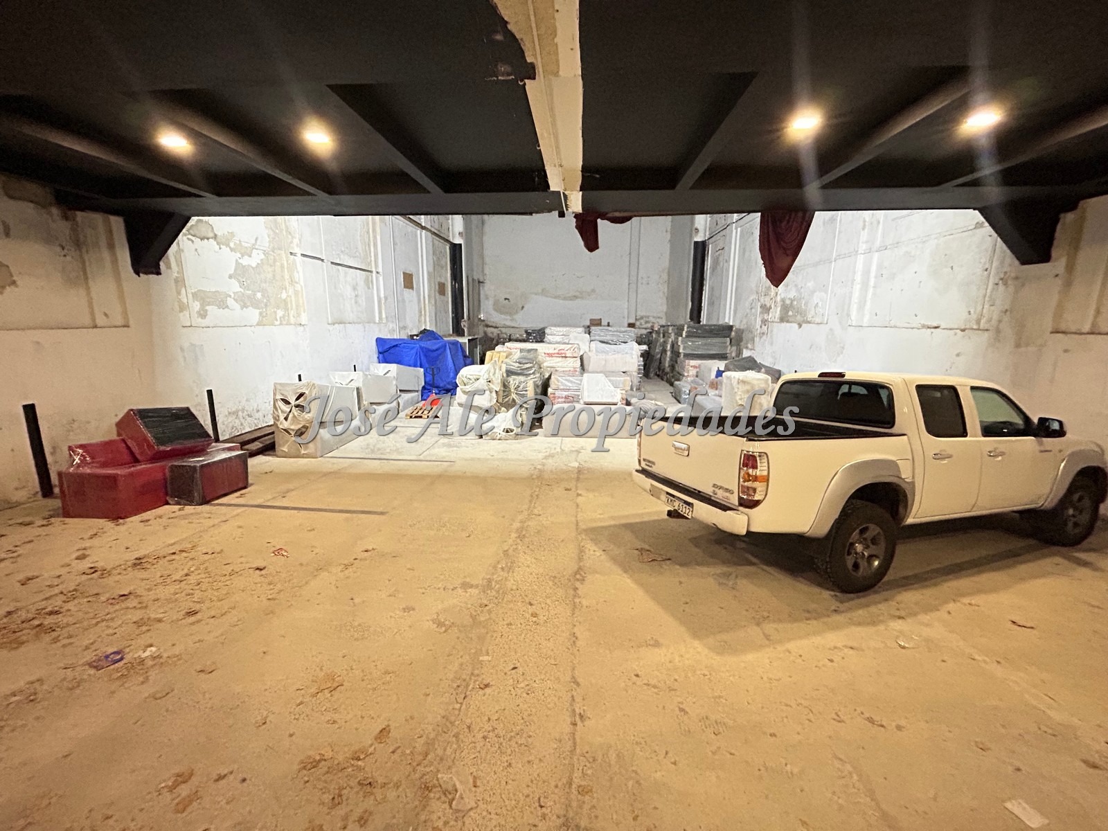 Imagen 2 de ¡Oportunidad de inversión! Increíble local comercial ubicado en el centro de la ciudad de Colonia.