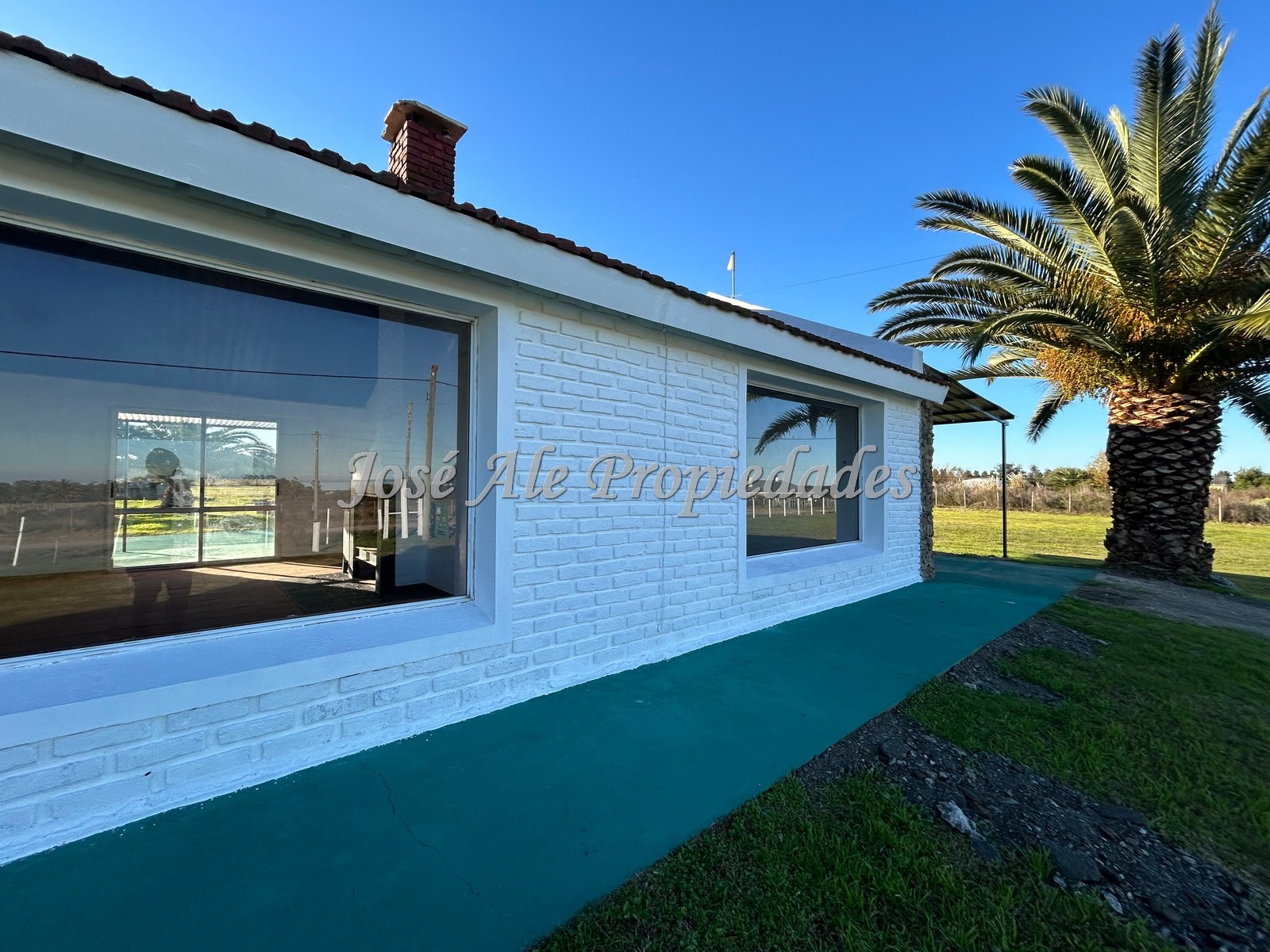 Imagen 3 de Chacra ubicada a tan solo 10 min del centro de la ciudad de Colonia.