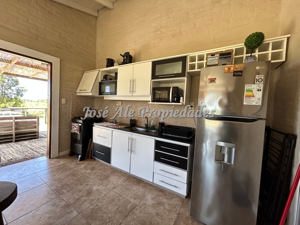 Imagen 4 de Hermosa chacra ubicada en Laguna de los Patos, a tan solo 5 km del centro de la ciudad de Colonia del Sacramento.