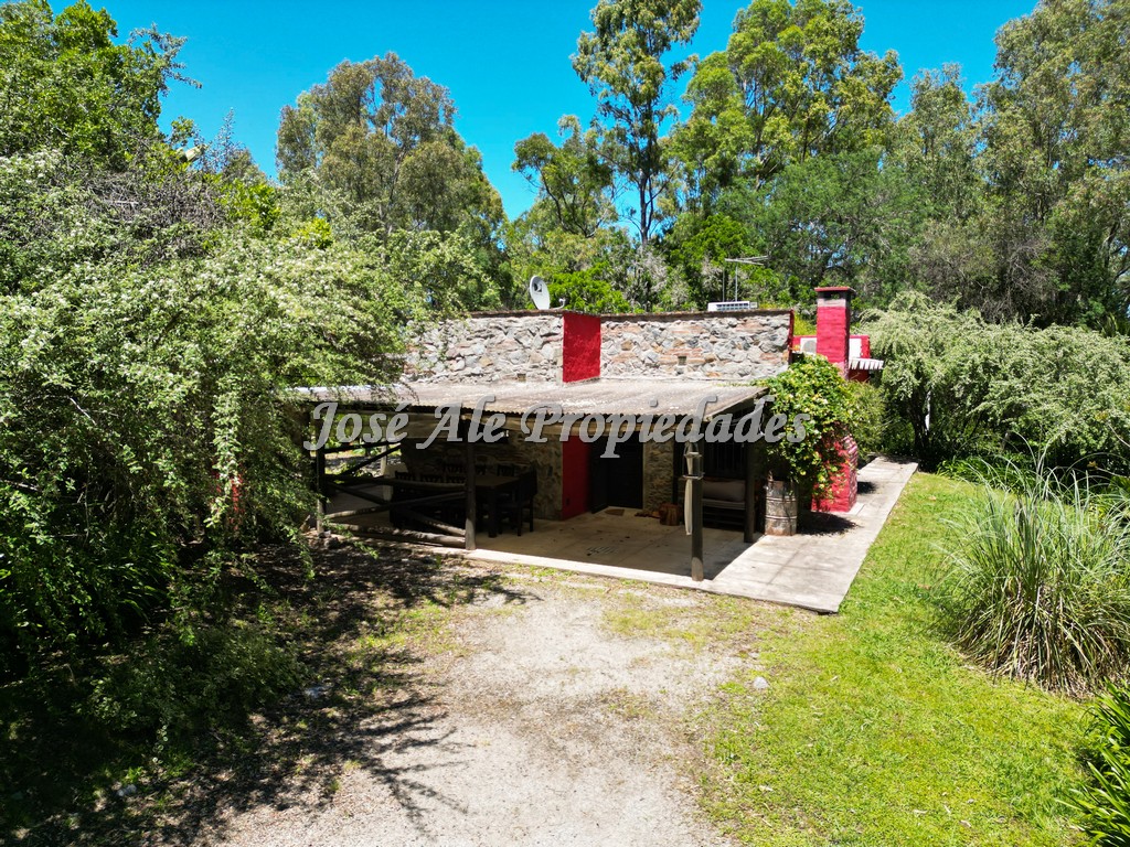 Imagen 1 de Chacra ubicada en Laguna de los Patos, Colonia del Sacramento. a solo 5 km de la ciudad de Colonia del Sacramento.