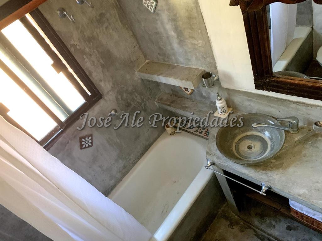 Imagen 7 de Chacra ubicada en Laguna de los Patos, Colonia del Sacramento. a solo 5 km de la ciudad de Colonia del Sacramento.