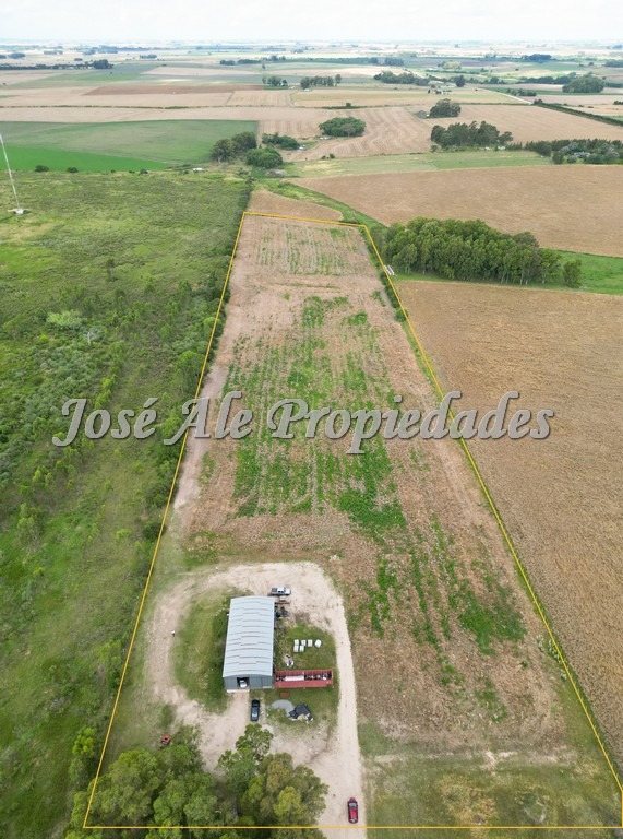 Imagen 6 de Campo de 5 HA ubicado sobre ruta 21, a 10 km del centro de la ciudad de Colonia.