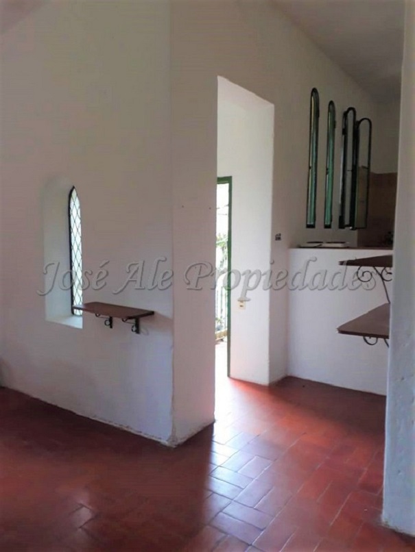 Imagen 3 de Chacra de 1 ha con bonita casa de amplios ambientes ubicada sobre el ingreso del Embarcadero de Riachuelo.