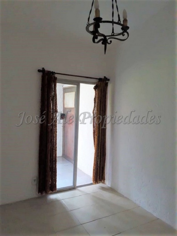 Imagen 6 de Chacra de 1 ha con bonita casa de amplios ambientes ubicada sobre el ingreso del Embarcadero de Riachuelo.