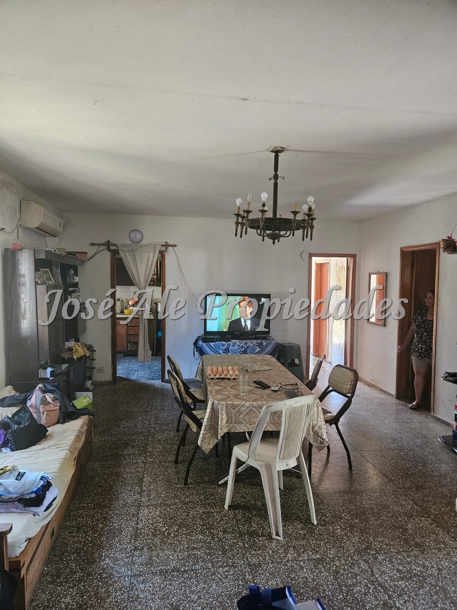 Imagen 7 de Chacra ubicada en Riachuelo a metros de la Ruta nº1 con 2 construcciones y 7092m2 de terreno, Colonia.