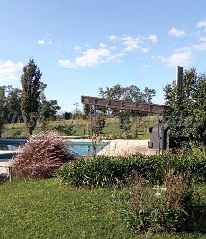 Imagen 2 de Extraordinaria propiedad a 4000 metros del centro de Colonia del Sacramento.