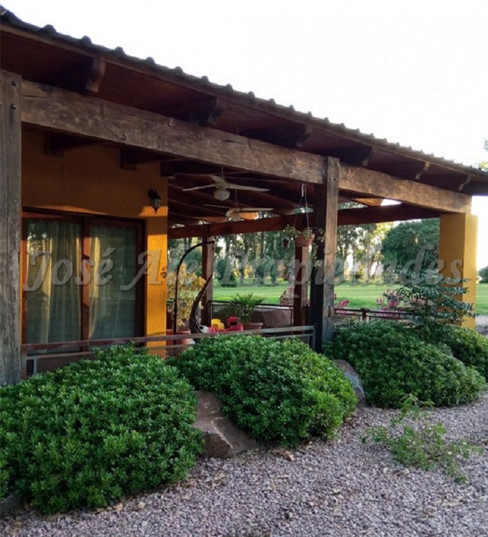 Imagen 3 de Extraordinaria propiedad a 4000 metros del centro de Colonia del Sacramento.