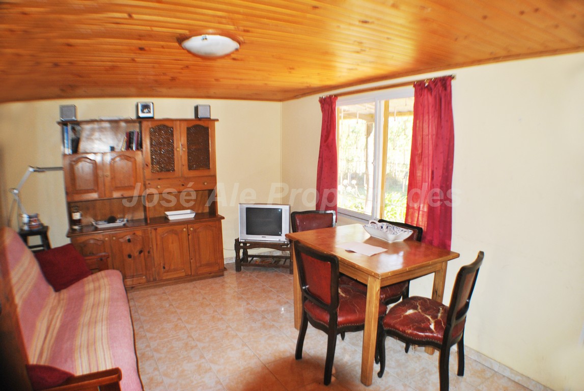 Imagen 8 de Se trata de 5 has a minutos del centro de Colonia, dispone de dos propiedades.