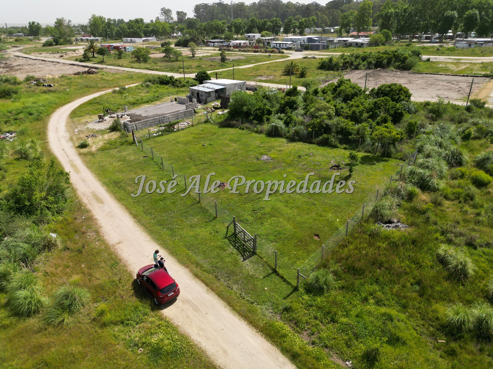 Imagen 8 de EN VENTA: Terreno ubicado en zona estratégica, próximo a playa Ferrando, Ruta N°1 y centro de la ciudad de Colonia del Sacramento.