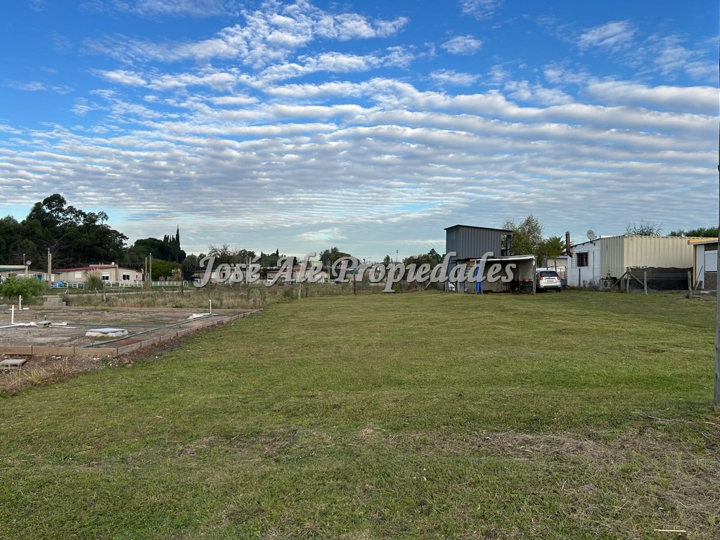 Imagen 5 de Terreno ubicado en Fraccionamiento Futuro a pocas cuadras del Super Mágico, ideal para edificar tu primer casa o para construir apartamentos para obtener renta.