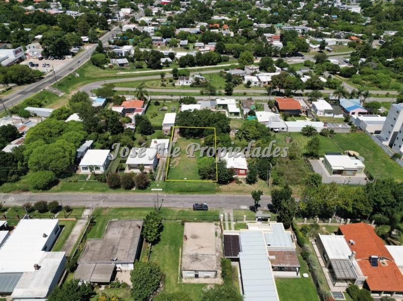 Terreno ubicado en el Real de San Carlos sobre calle Eduardo Fabini, Colonia del Sacramento.