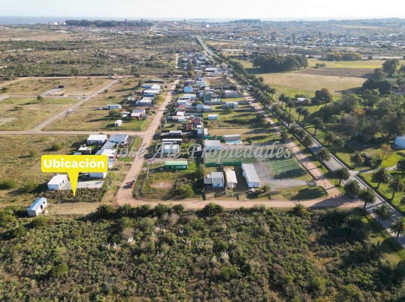 Terreno ubicado en Fraccionamiento el Calabrés a pocas cuadras de la playa, Colonia.