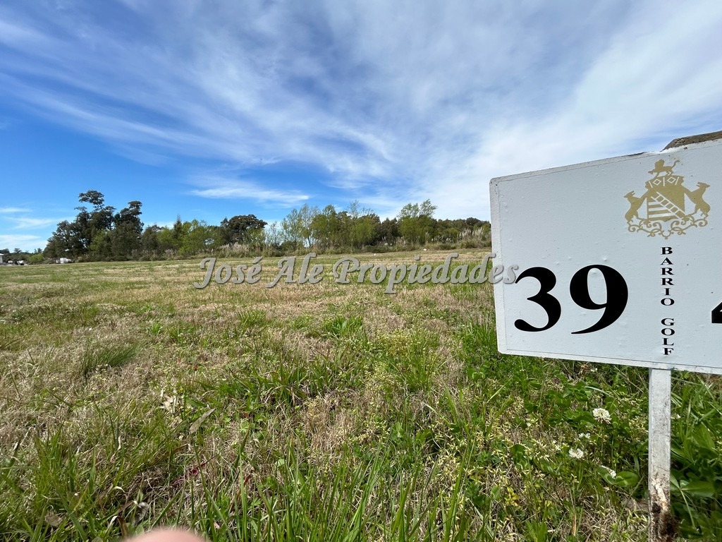 Imagen 2 de Espectacular terreno ubicado en Barrio Sheraton, el mismo cuenta con 1000 m2.