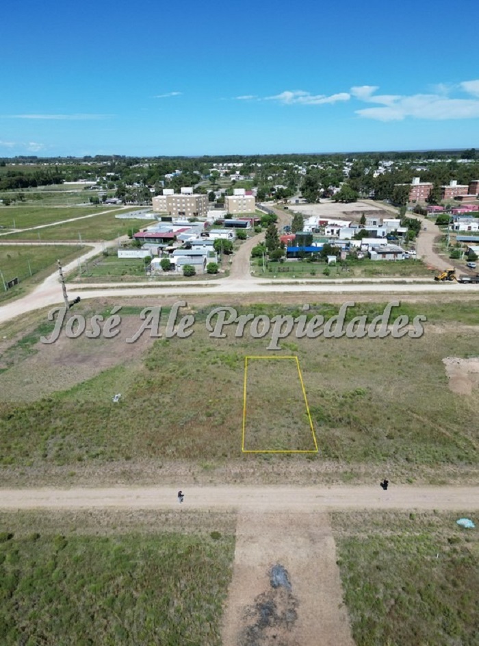 Imagen 3 de Terreno de 300 m2 ubicado en el General sobre la avenida principal de Fraccionamiento Futuro.