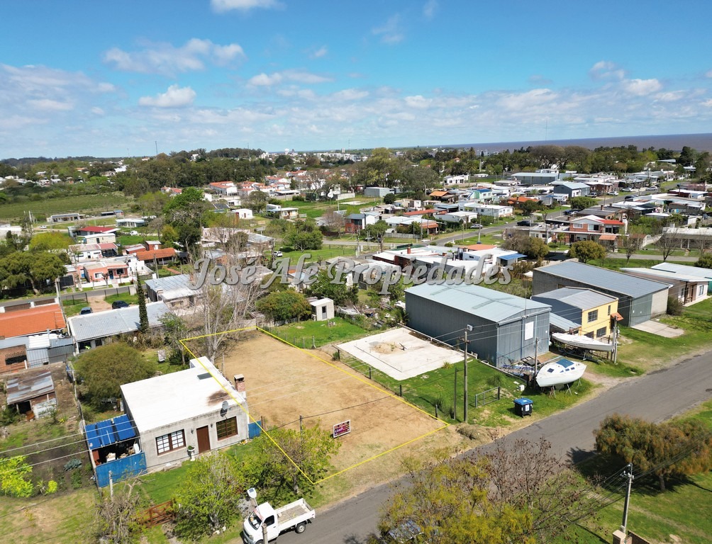 Imagen 1 de Terreno ubicado en el Real de San Carlos, Colonia del Sacramento. Se encuentra próximo a todos los servicios.