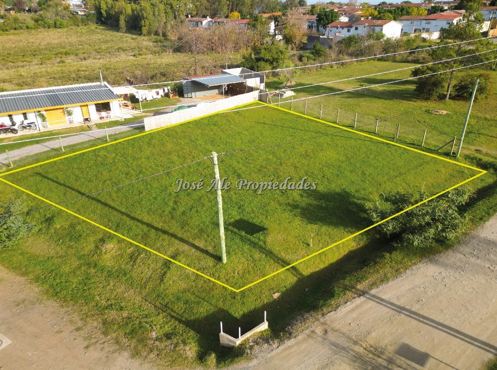 Imagen 10 de Terreno en esquina ubicado en fraccionamiento 3 pinos, sobre las calles Joaquín Artigas y Pantaleón Artigas.