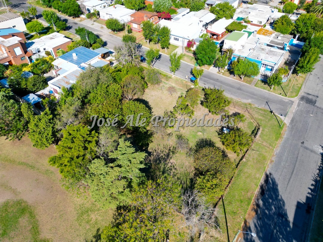 Imagen 5 de Importante esquina de 637 m2 de superficie, con frentes de 23 y 30 metros.