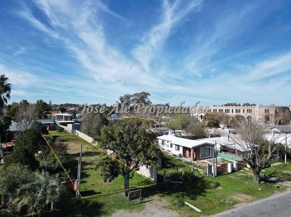 Imagen 5 de Terreno ubicado sobre la calle Eloy Peraza, a 100 mts de la Plaza de Toros.