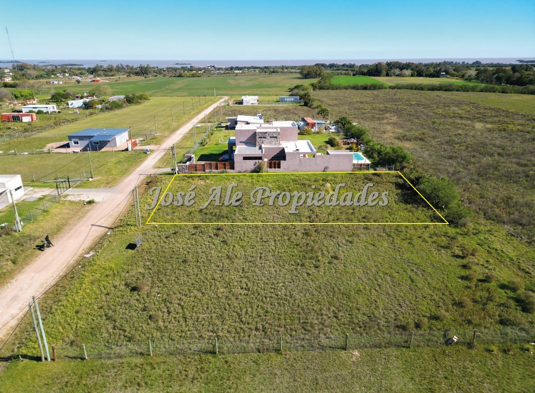 Imagen 2 de Terreno ubicado en zona Real de San Carlos, camino del medio, se trata de un terreno de 1000m2 de sup.
