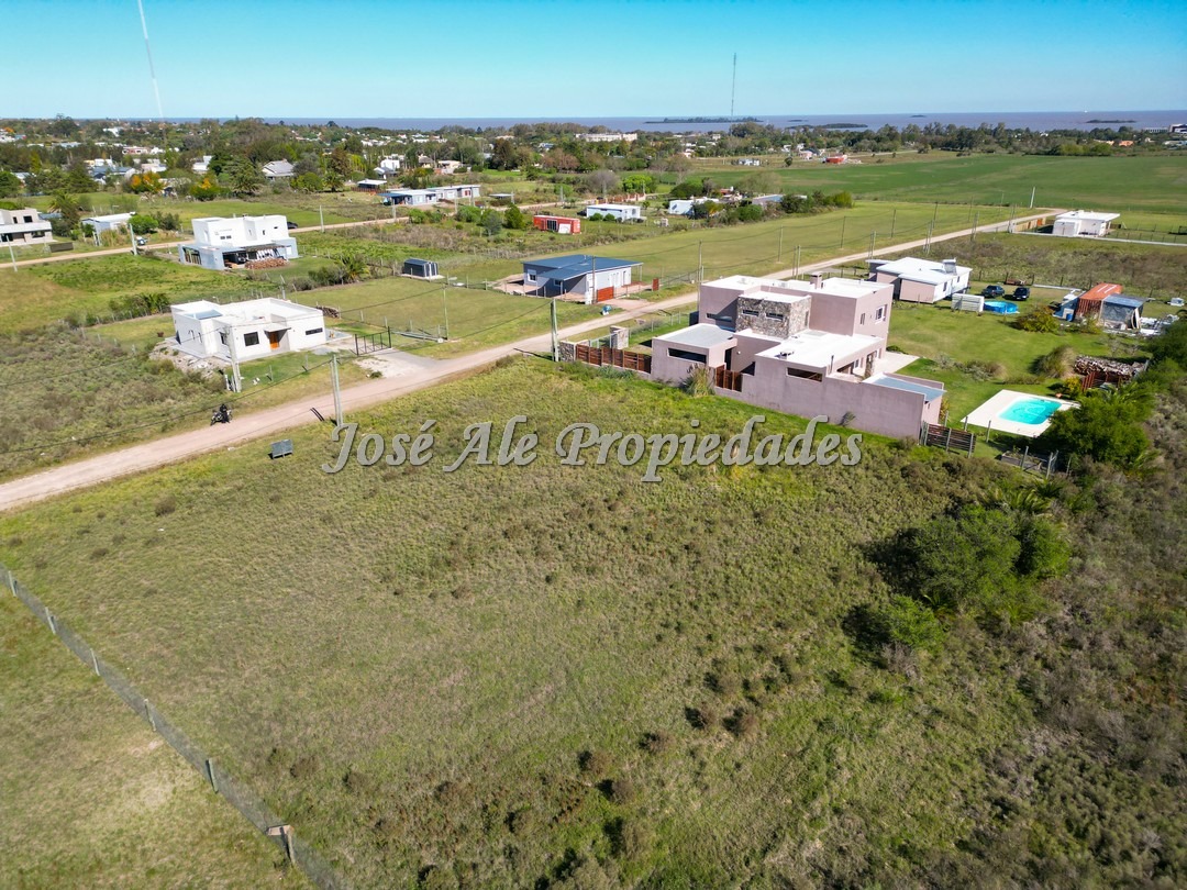 Imagen 6 de Terreno ubicado en zona Real de San Carlos, camino del medio, se trata de un terreno de 1000m2 de sup.