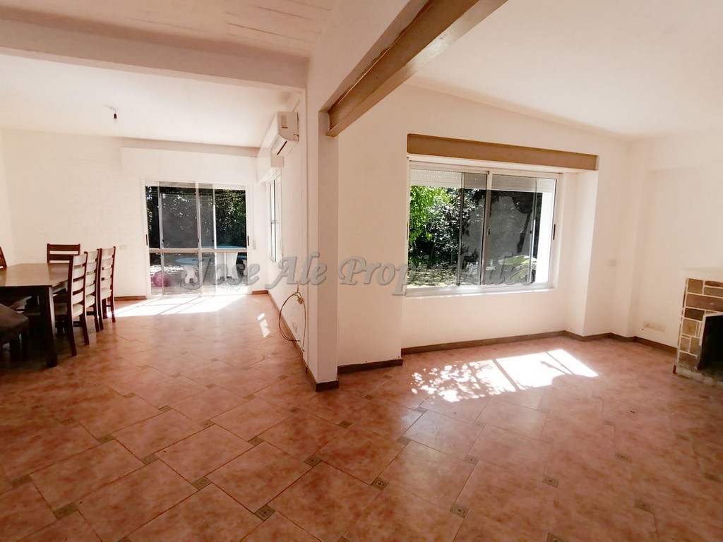 Imagen 3 de Espectacular propiedad a solo metros de Rambla Costanera y playas de Colonia del Sacramento.