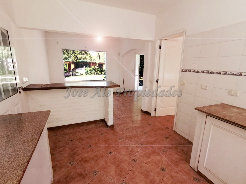 Imagen 4 de Espectacular propiedad a solo metros de Rambla Costanera y playas de Colonia del Sacramento.