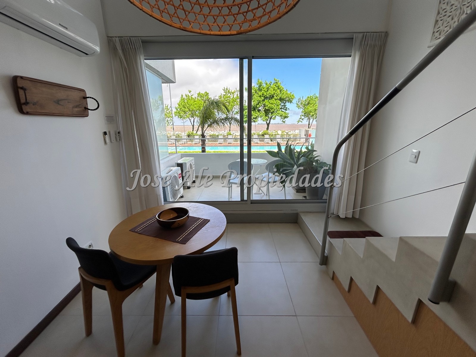 Imagen 6 de Hermoso Departamento tipo Loft con total equipamiento, ubicado sobre Rambla de las Américas