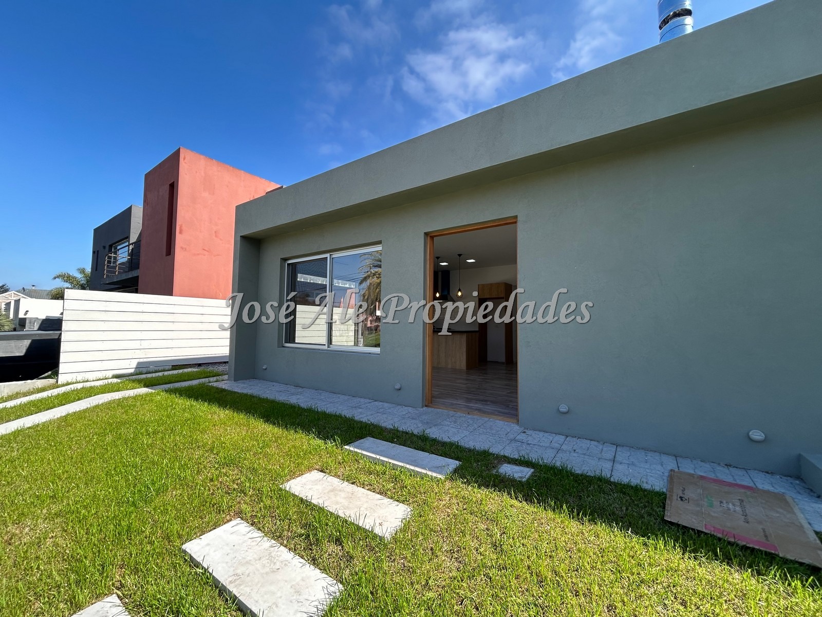 Imagen 3 de Destacada propiedad a estrenar ubicada en zona Balnearia de a pocas cuadras de la Rambla Costanera, Colonia.