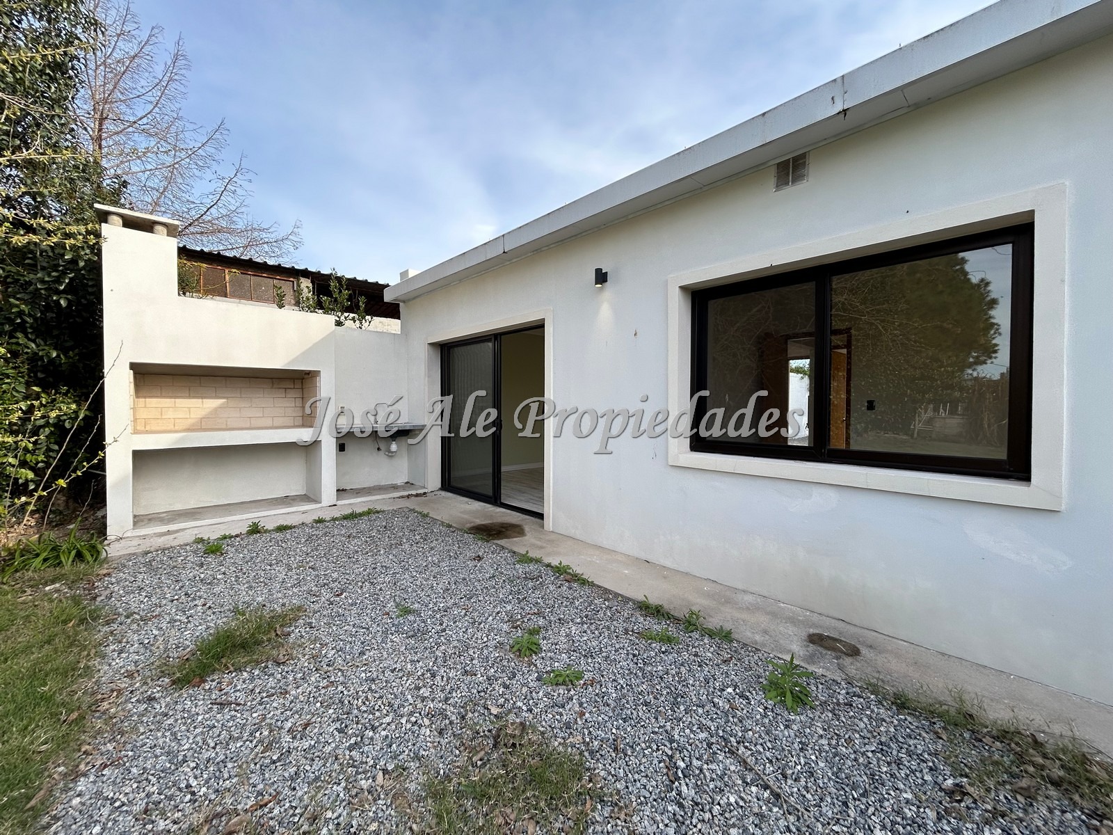 Imagen 10 de Propiedad de 2 dormitorios a estrenar ubicada en el Real de San Carlos, Colonia.