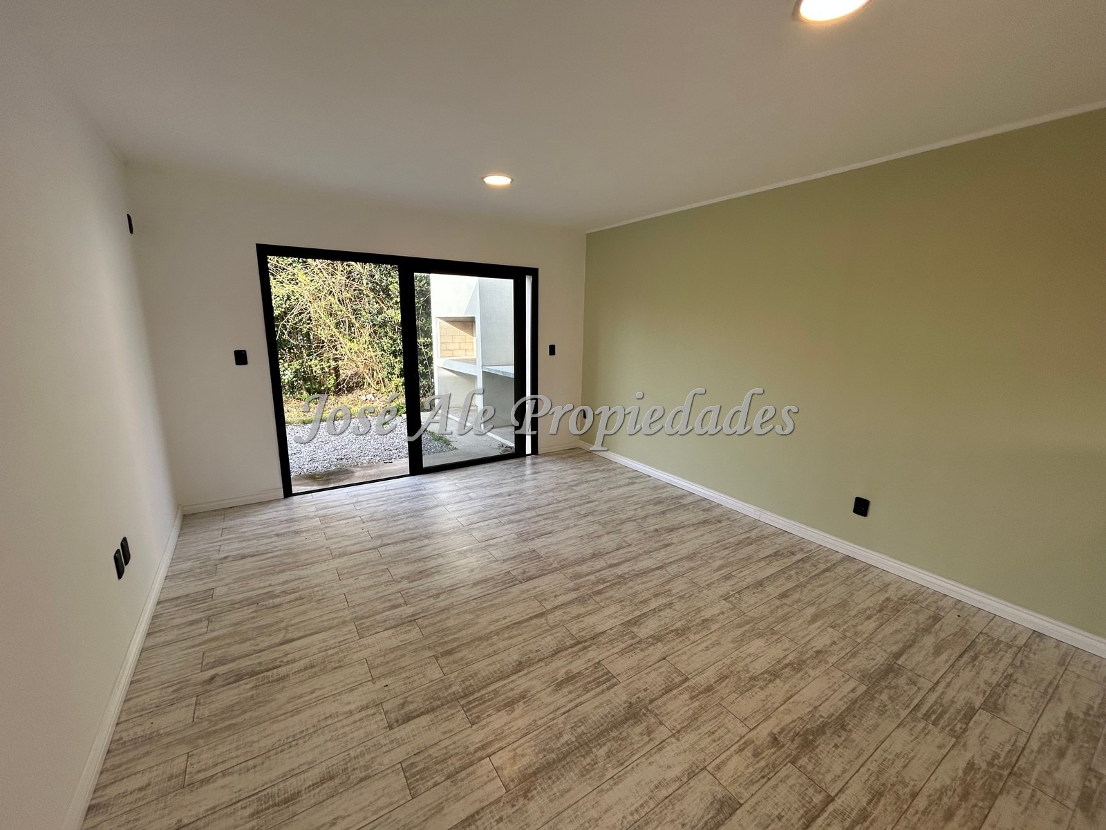 Imagen 5 de Propiedad de 2 dormitorios a estrenar ubicada en el Real de San Carlos, Colonia.