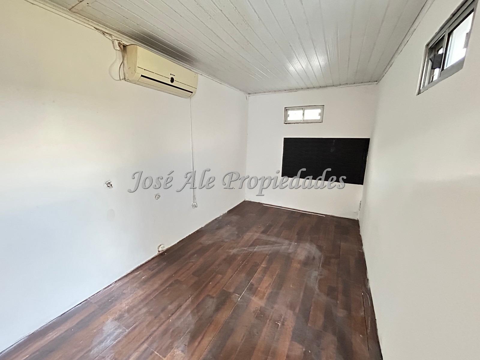 Imagen 3 de Monoambiente ubicado en el Real de San Carlos, Colonia.