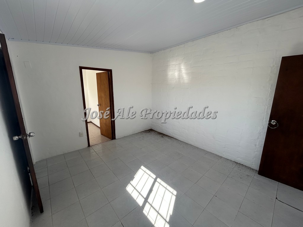 Imagen 6 de Casa de 1 dormitorio, ubicada en el Real de San Carlos, Colonia.