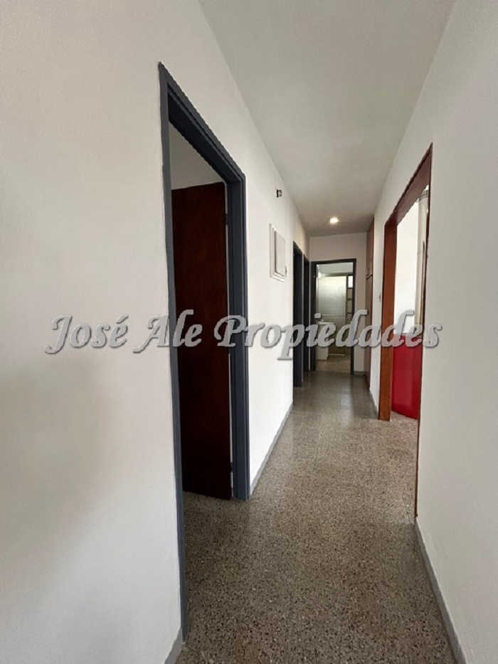 Imagen 7 de Vivienda ubicada en el Real de San Carlos, a 2 cuadras de la Rambla Costanera y playas de Colonia.