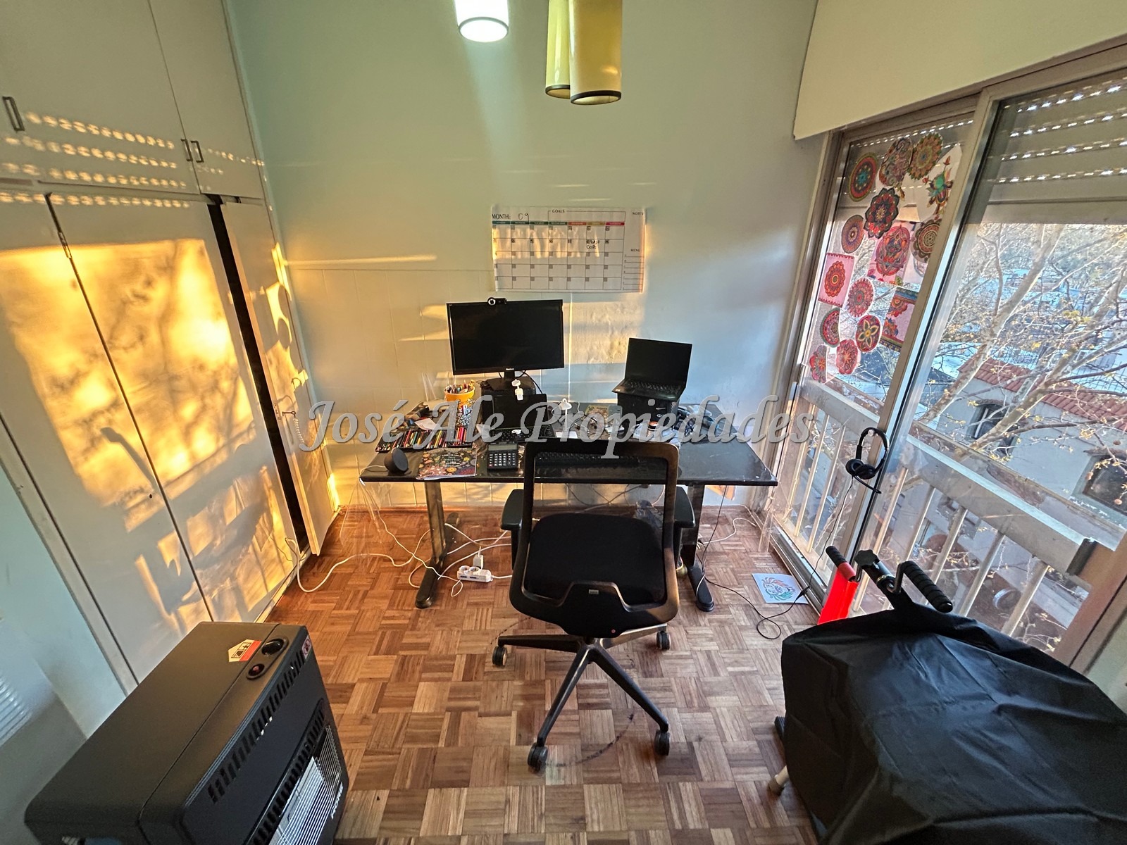 Imagen 10 de Hermoso apartamento céntrico de 3 dormitorios ubicado sobre la Av Principal, Colonia.