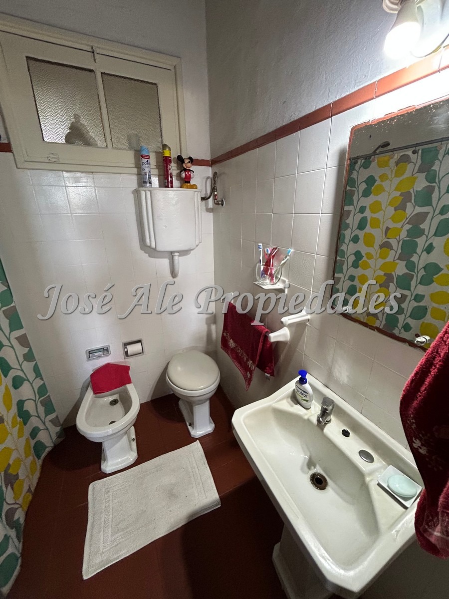 Imagen 6 de Importante propiedad de 130m2 edificados ubicada en el centro de la ciudad de Nueva Helvecia, Colonia.