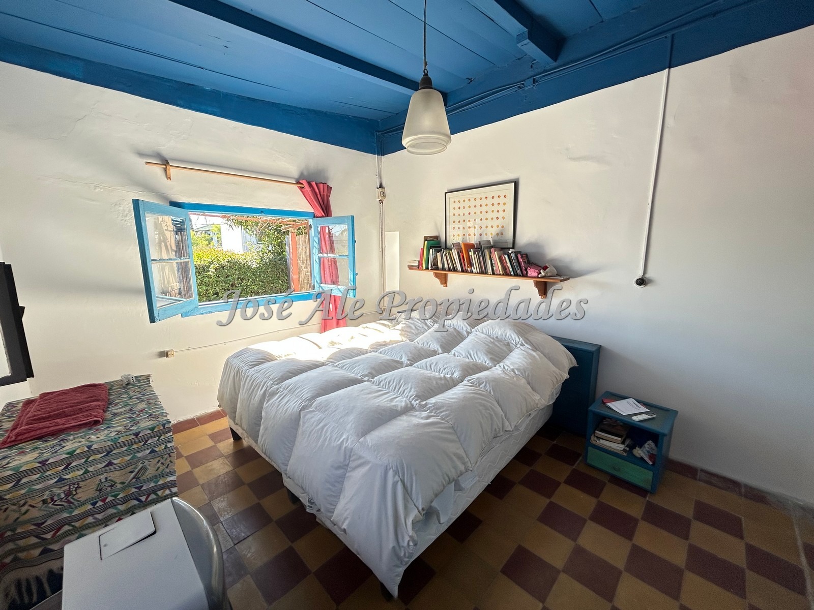 Imagen 7 de NUEVO PRECIO! Hermosa casa de grande dimensiones. Rodeada por un entorno de naturaleza, Colonia