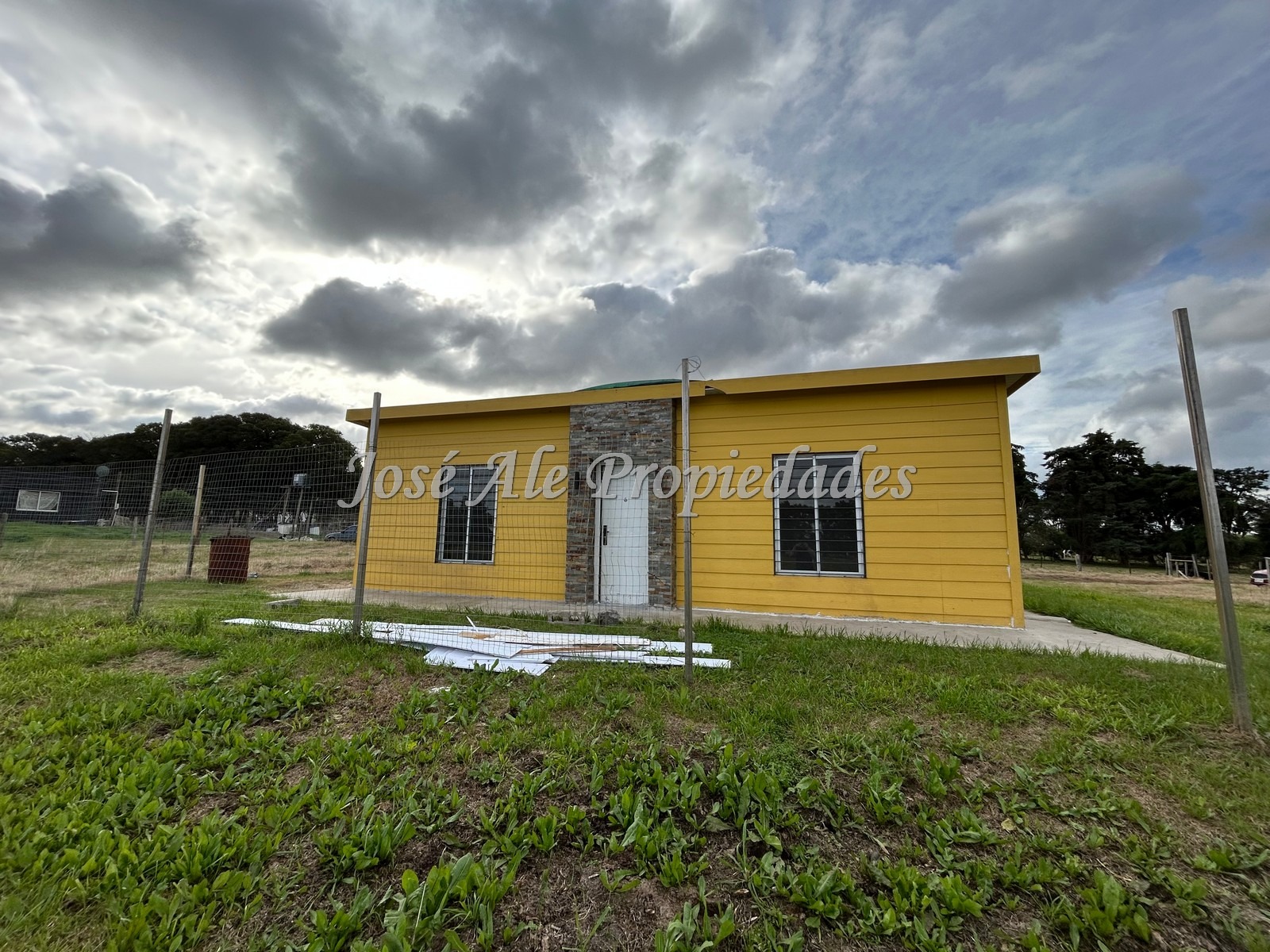 Imagen 10 de Casa ubicada en ruta 21 a tan solo 10 minutos del centro de la ciudad de Colonia del Sacramento.