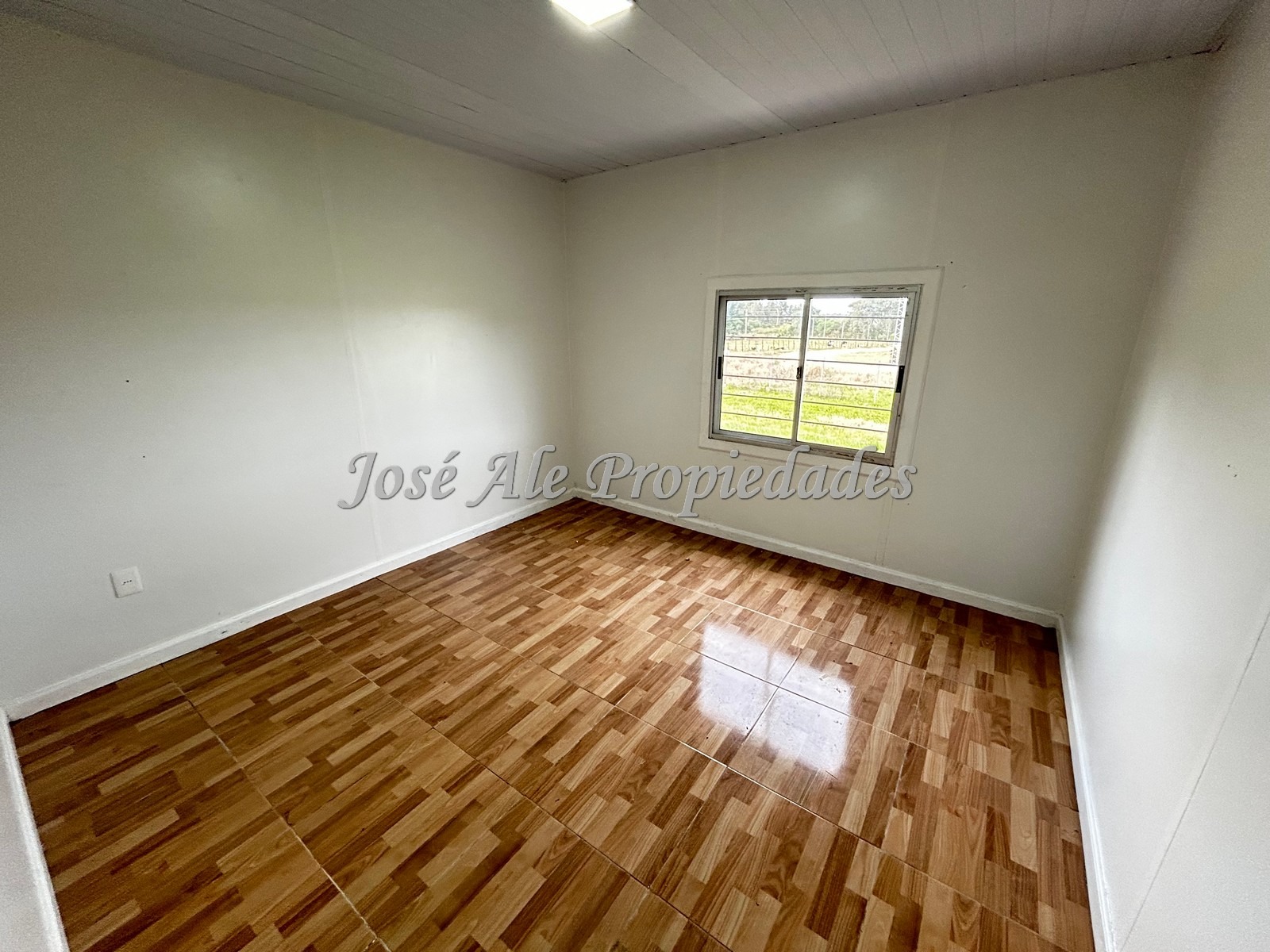 Imagen 7 de Casa ubicada en ruta 21 a tan solo 10 minutos del centro de la ciudad de Colonia del Sacramento.