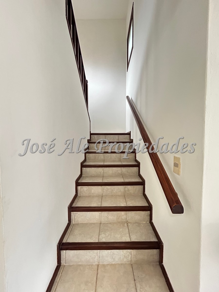 Imagen 8 de Importante propiedad de 176m2 ubicada a metros de la Rambla Costanera y playas de Colonia.