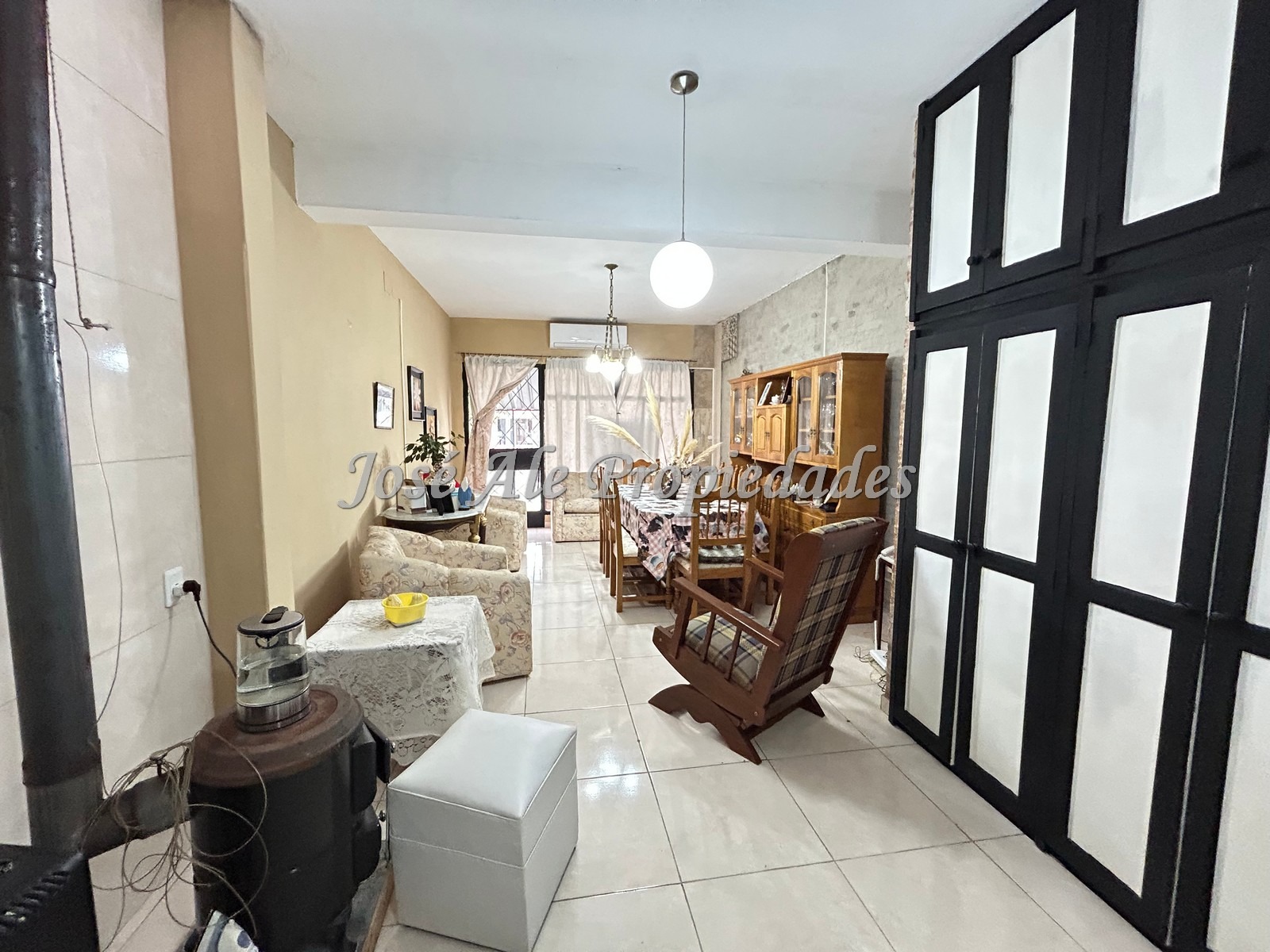 Imagen 3 de Casa de 2 dormitorios con apto independiente, Colonia.