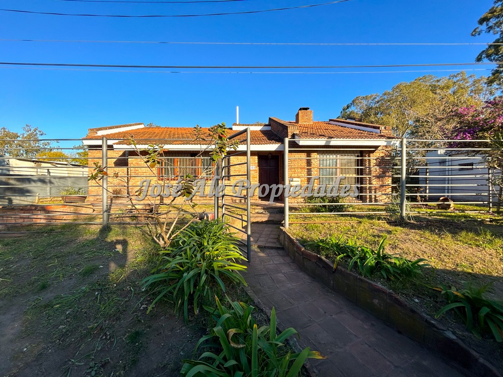 Imagen 3 de Bonita propiedad ubicada en zona Ferrando, Colonia del Sacramento próxima a todos los servicios.
