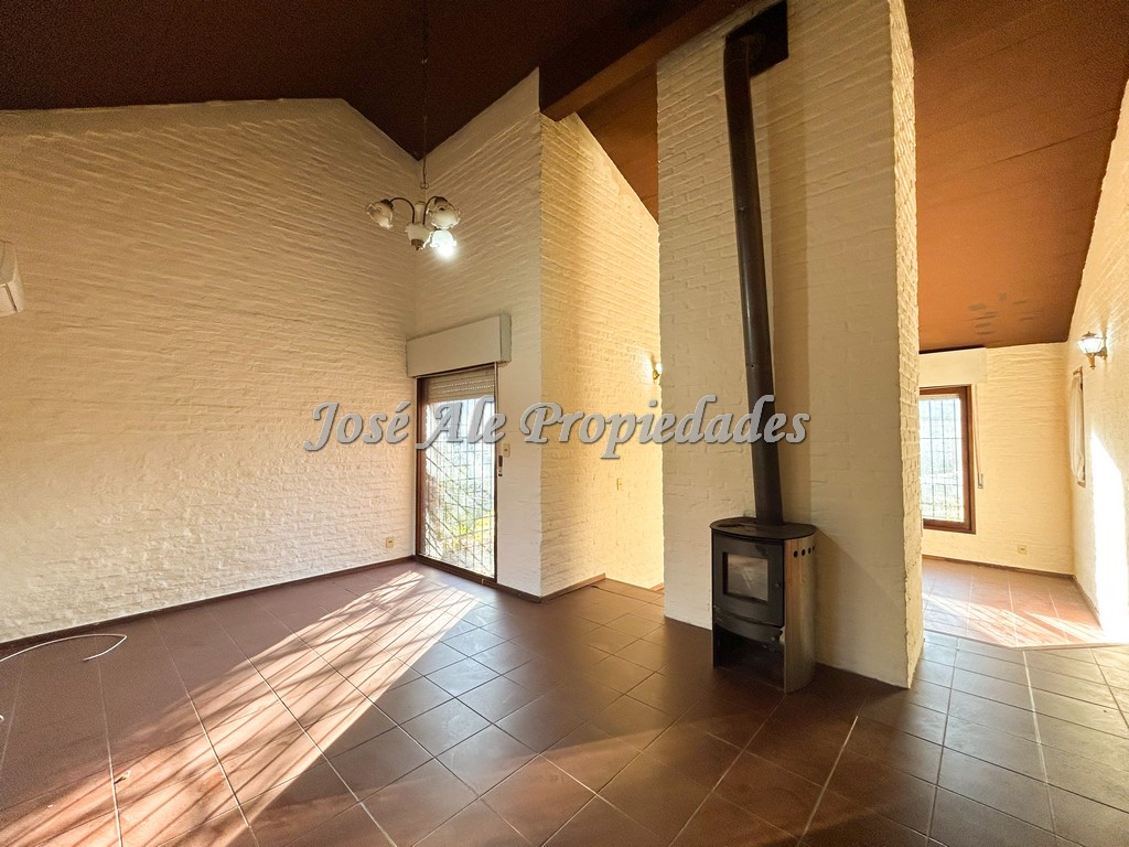 Imagen 4 de Bonita propiedad ubicada en zona Ferrando, Colonia del Sacramento próxima a todos los servicios.