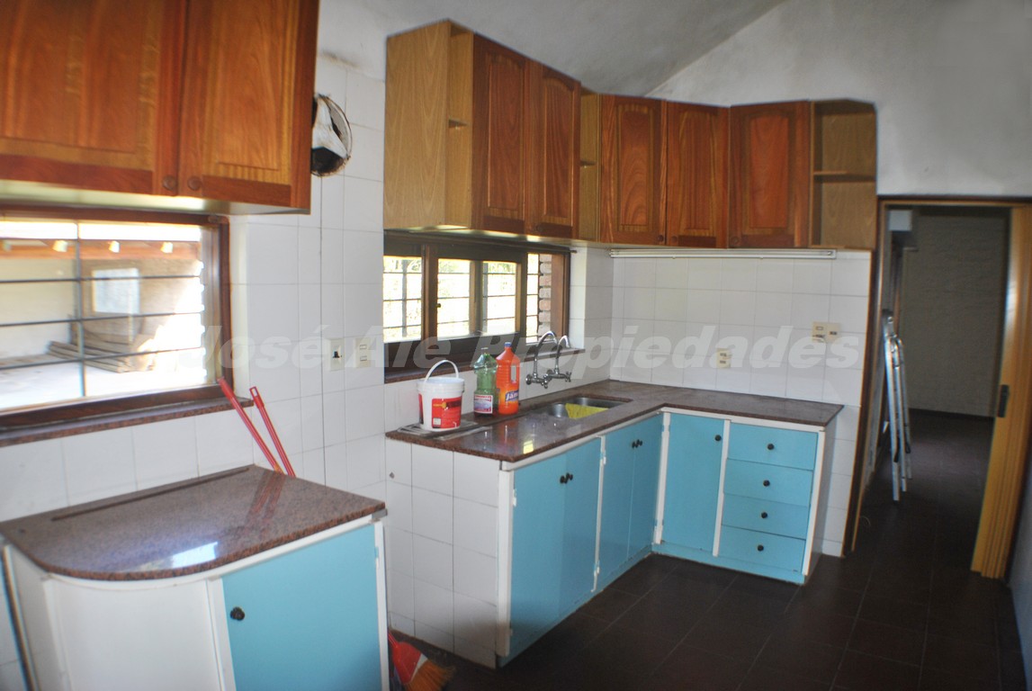 Imagen 6 de Bonita propiedad ubicada en zona Ferrando, Colonia del Sacramento próxima a todos los servicios.