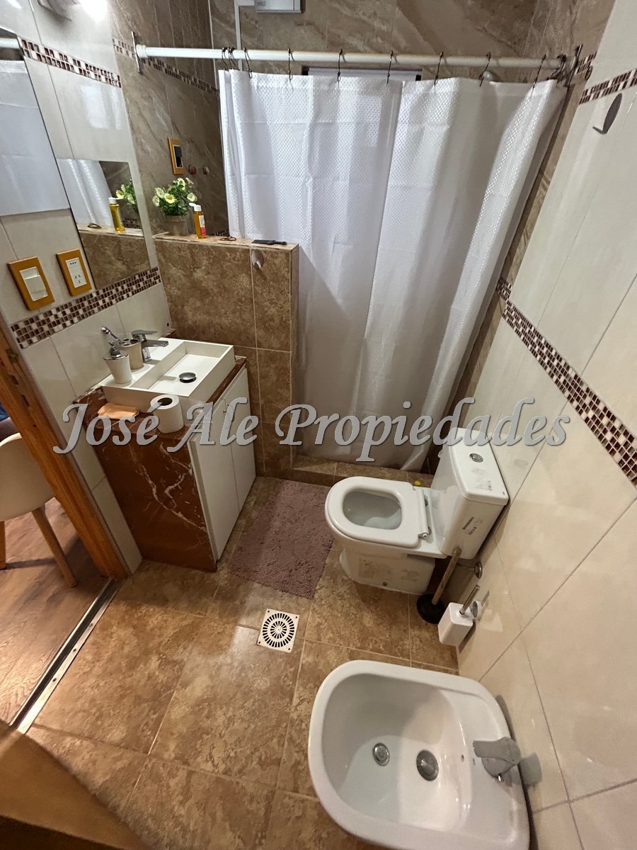 Imagen 9 de Hermosa casa de 3 dormitorios ubicada en el Real de San Carlos, Colonia.