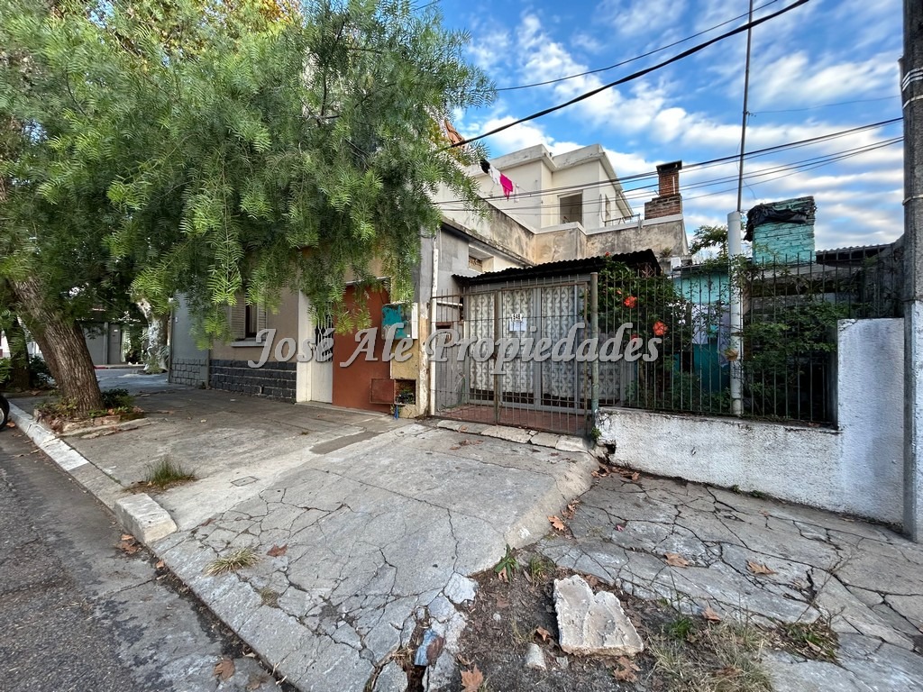 Imagen 5 de 4 Propiedades en un mismo padrón, ubicadas sobre la segunda Av. principal de Colonia, Av. Artigas. IDEAL INVERSIÓN!